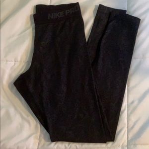 Nike Pro Full Length Hyperwarm Leggings